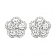 Load image into Gallery viewer, Large Flower Stud Earrings

