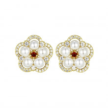 Load image into Gallery viewer, Pearl Flower Stud Earrings
